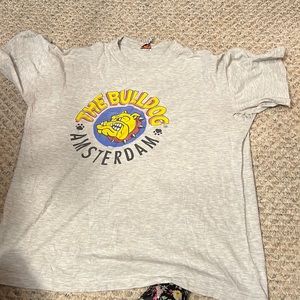 The bulldog tshirt